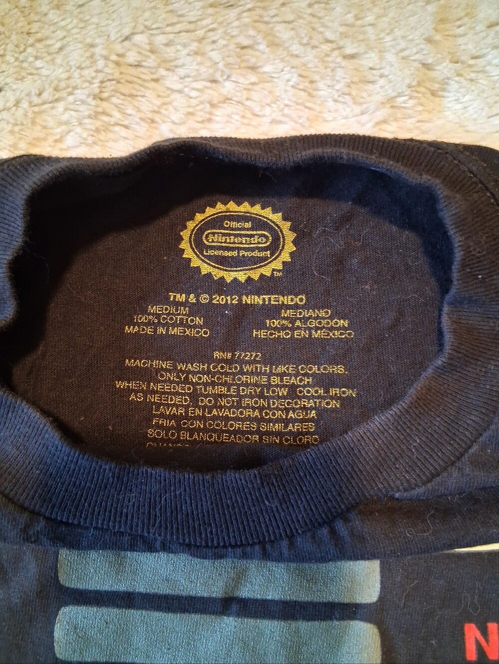 Nintendo Shirt - Picture 2 of 2